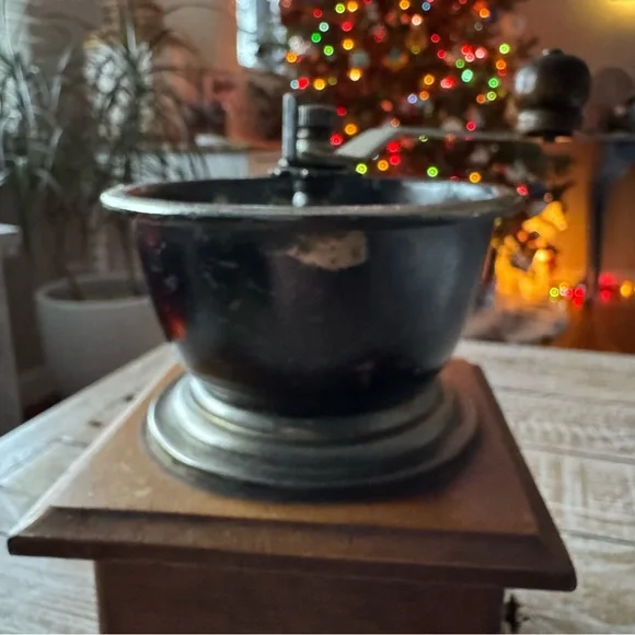 ☕️Vintage Wooden Coffee Grinder w/ Drawer & Hand Crank☕️